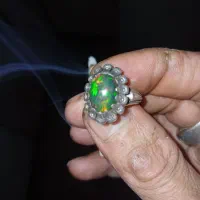 انگشتر اپال