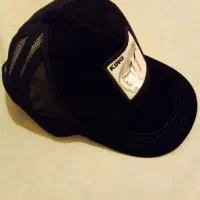 کلاه نووتمیز|کیف، کفش، کمربند|صحنه, |دیوار