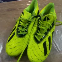 کفش زمین چمن