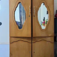 دو کمد از جنس چوب گردو