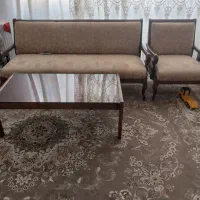 مبل هفت نفره چوب گردو با میزوسط وعسلی