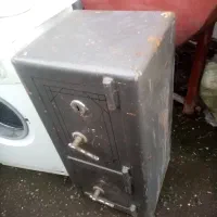 گاو صندوق|دفتر کار|لنگرود, |دیوار