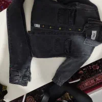 لباس پسرانه برند زارا و کفش چرم گاو