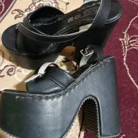 یک جفت صندل پاشنه بلند|کیف، کفش، کمربند|یاسوج, |دیوار