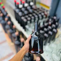 بطری‌شیشه‌ای‌گوزنی‌قهوه‌ای