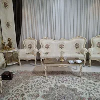 سرویس مبل زیبا به همراه پرده ست خودش