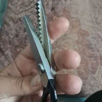 قیچی زیگزاگ بر