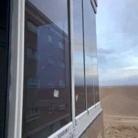 شیشه بالکن ریلی بالکن شیشه ای ترک