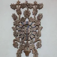 ساعت دیواری منبتی چوب گردو طرح گل ریز|ساعت دیواری و تزئینی|تویسرکان, |دیوار
