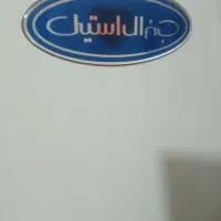 یک عدد یخچال سالم
