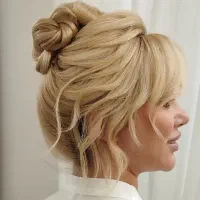 میکاپ و شینیون با تخفیفات یلدایی|خدمات آرایشگری و زیبایی|مشهد, سید رضی|دیوار