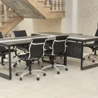 میز اداری و کنفرانس فلزی مثلثی ‌و مبل