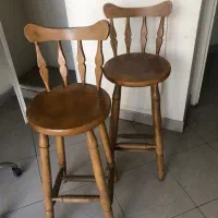 یک جفت صندلی چوبی اپن