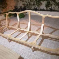 مبل فرانسوی رنگ طلایی زیر خاکی