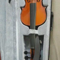 ویولن TF سایز4/4.کاملا سالم.فقط یکماه استفاده شده