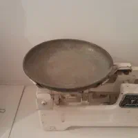 ترازو برنجی قدیمی|کلکسیون اشیاء عتیقه|مشکین‌دشت, |دیوار