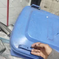 سلام سطل اشغالی موجود است دوعدد
