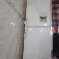 مقداری وسایل منظل به فروش میرسد