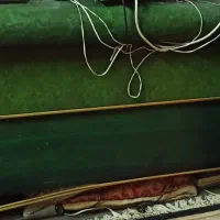 میز کار و کامپیوتر