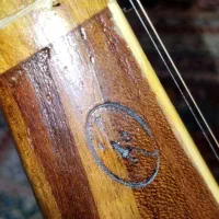 سه تار مکتب|سازهای سنتی|شیراز, ده پیاله|دیوار