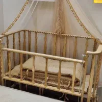 گهواره و تخت کنار مادر نونو|تخت و صندلی بچه|فولادشهر, مسکن مهر فولادشهر|دیوار