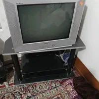 میز وتلویزیون