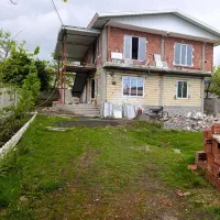 ویلا دو طبقه/۶۰۱متر /بنا ۲۳۰/سند تک برگ