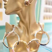 گوشواره و دستبندمیناکاری|بدلیجات|قم, صفائیه|دیوار