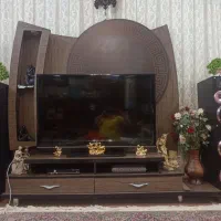 میز قدیمی تلویزیون