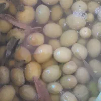 سلام زیتون زرده کنسروی واقه در لوشان