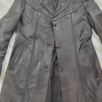 کت چرم اصل و پیراهن مردانه