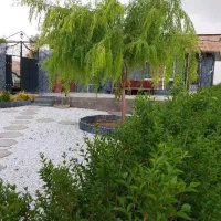 یه-حس-متفاوت-با-این-باغچه-زیبا-مهرآباد-رودهن