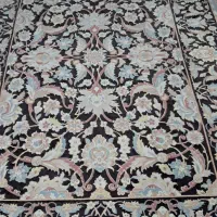 یک جفت فرش ۹ متری و یک جفت قالیچه ۹۰۰ شانه