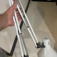 چراغ پایه دار و لامپ و هالوژن