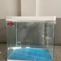 آکواریوم کاملا نو