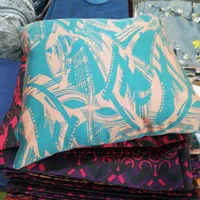 روبالشتی و رو کوسنی خارجی|رختخواب، بالش، پتو|رشت, پل تالشان|دیوار