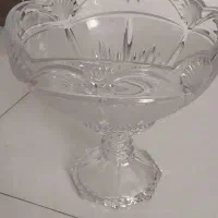 ظرف پایه دار