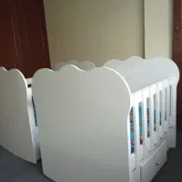 تخت کودک از بدو تولد تا ۳ سال|تخت و سرویس خواب|صومعه‌سرا, |دیوار