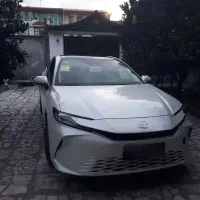 تویوتا کمری ۲۰۲۵هیبرید ۲.۵ لیتر پریمیوم پلاک ملی