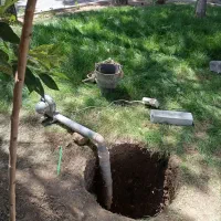 چاه کن مغنی مقنی|خدمات پیشه و مهارت|گلبهار, شهر جدید گلبهار|دیوار