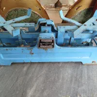 ترازو سنگی|کلکسیون اشیاء عتیقه|بروجن, |دیوار