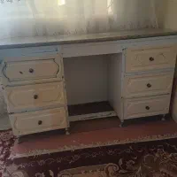 میز اداری یا مغازه