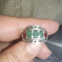 انگشتر زمرد کلمبیا و یاقوت آفریقایی اصل ۵نگینه