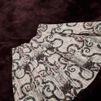 دامن کوتاه|لباس|رشت, معلولین|دیوار