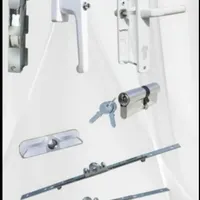 نصاب تعمیرات و رگلاژ درب و پنجره آلمینیومی و UPVC