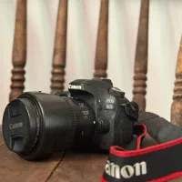 دوربین Canon 80D در حد نو