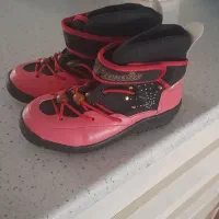 کفش های بچگانه