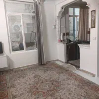 ولیعصر-مهدیه-40متری-با-پارکینگ-طبقه-اول