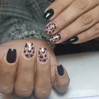 تخفیف خدمات ناخن حرفه ای