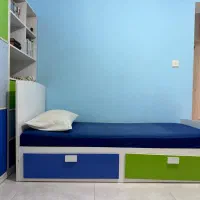 تخت خواب و کمد